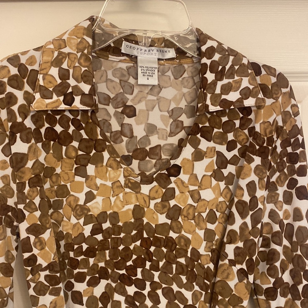 Geoffrey Beene dress. Size Small. Shades of brown and cream. - Picture 2 of 4